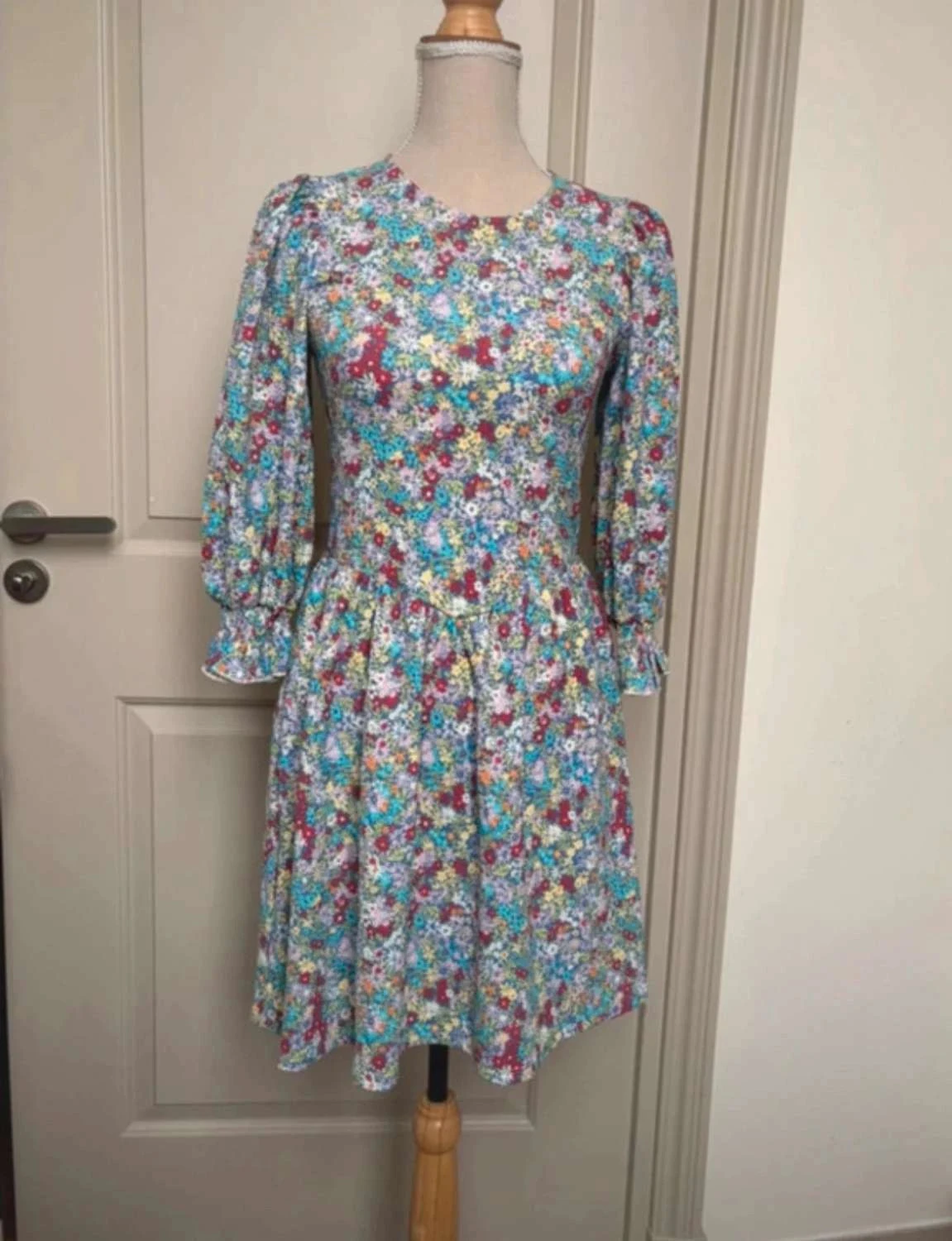 Robe fleurie manches longues – Miss Selfridge – 36 – Neuve